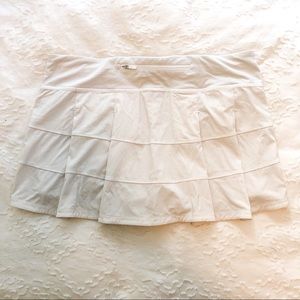 Lululemon white pace rival skirt
